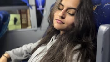 Morena Sexy Me Pegou No Metr