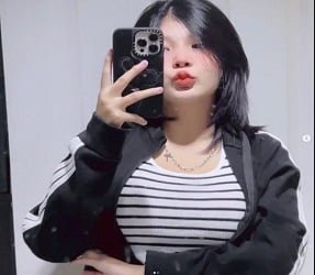 Rủ chị họ khám phá những bí mật khi chỉ có hai đứa ở nhà